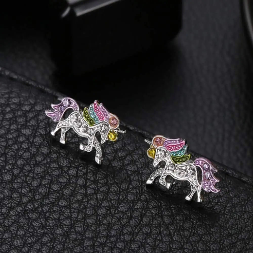 Dazzling Unicorn Licorne Stud Earrings 6 Dazzling Unicorn Licorne Stud Earrings - Image 4
